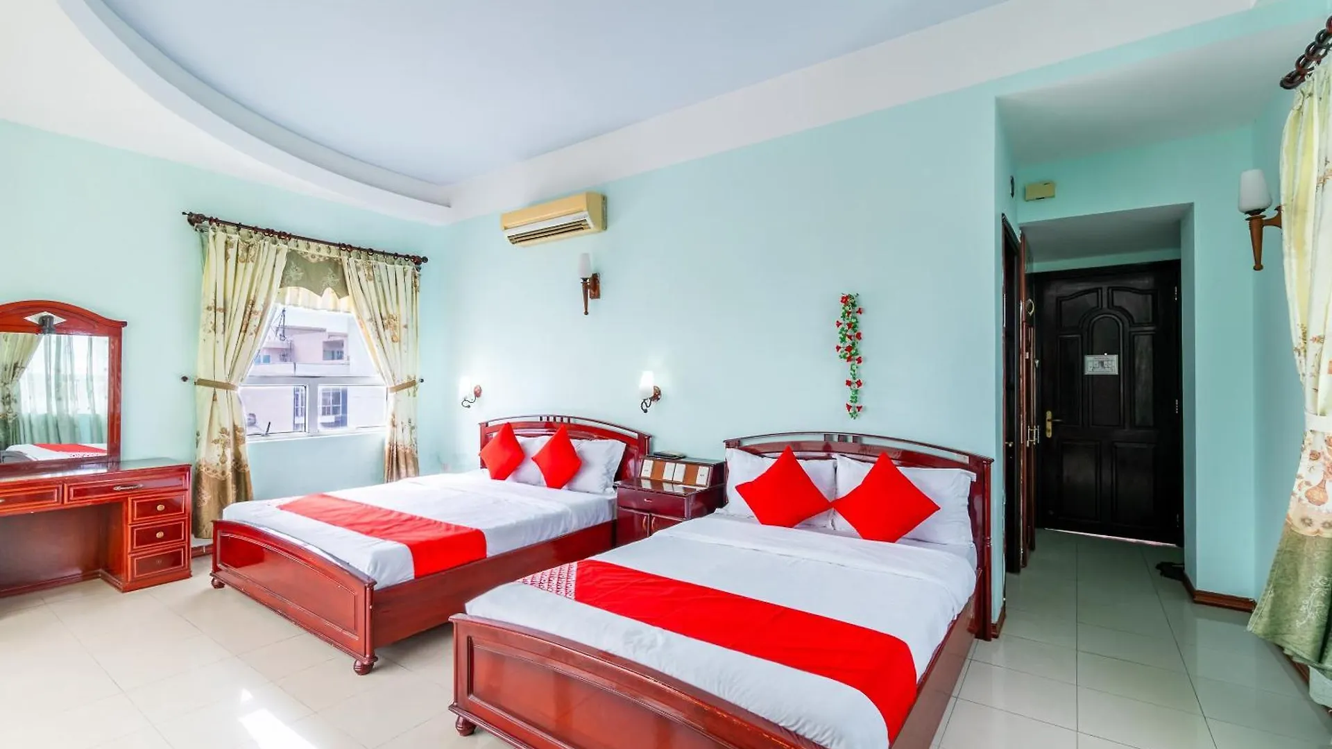 Super Oyo 266 Golden Gate Hotel Da Nang