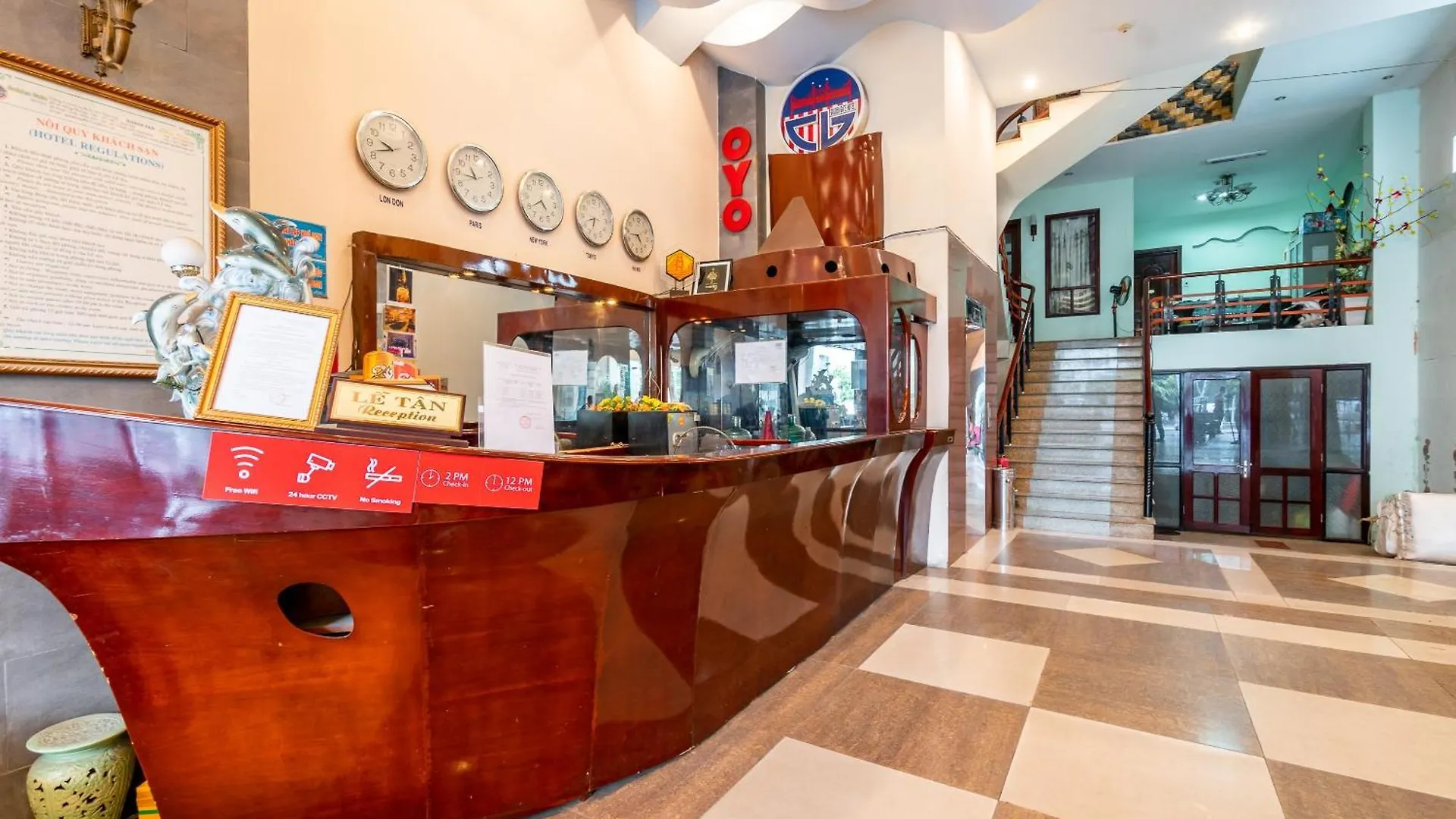 **  Super Oyo 266 Golden Gate Hotel Da Nang Vietnam